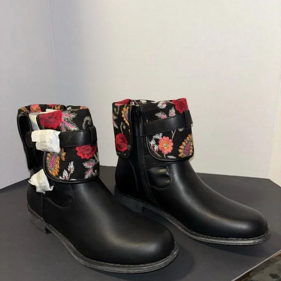 Just Fab Sheba Floral embroidered ankle boots new - Picture 2 of 8